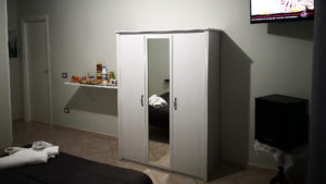 La Casetta di Ester Bed & Breakfast - Gray Room 06