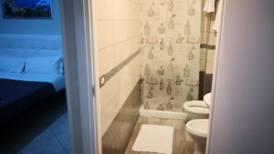 La Casetta di Ester Bed & Breakfast - Gray Room 07